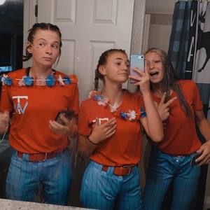 Meet your Posher, Isabelle